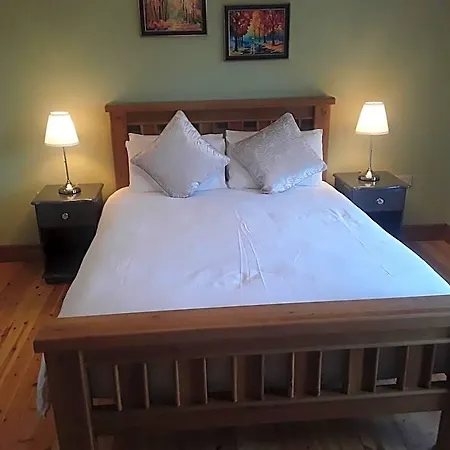 Bed & Breakfast Doonard Manor *